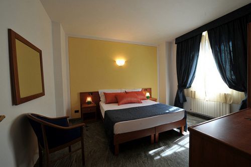 Holiday House Aurora Кортона Экстерьер фото
